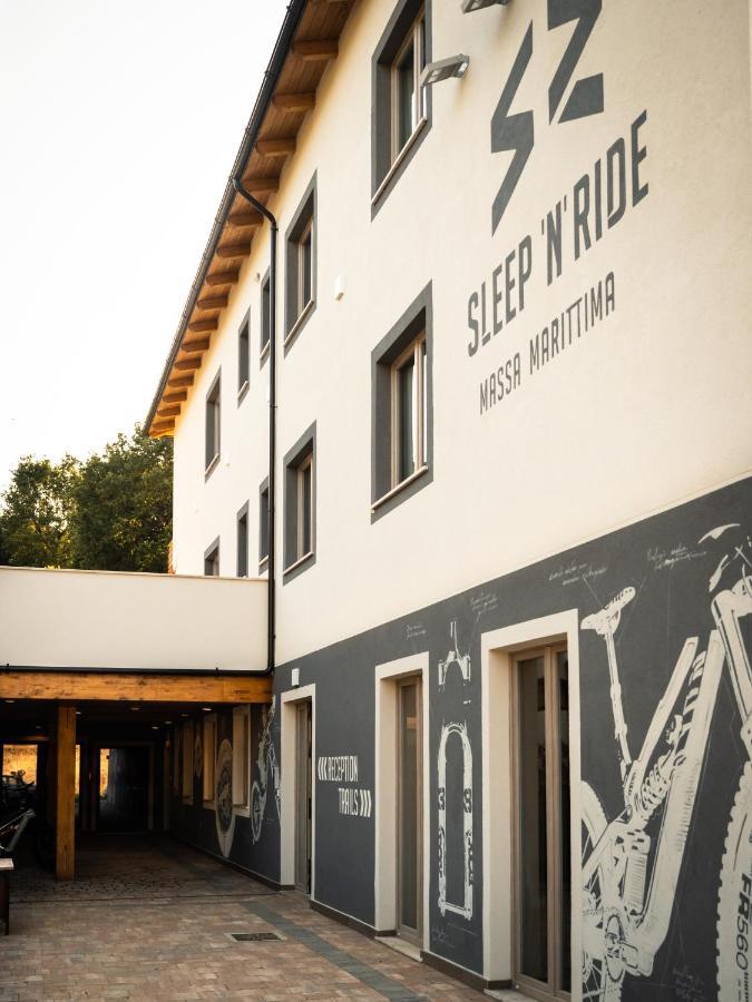 Hotel Sleep 'N' Ride Massa Marittima Extérieur photo