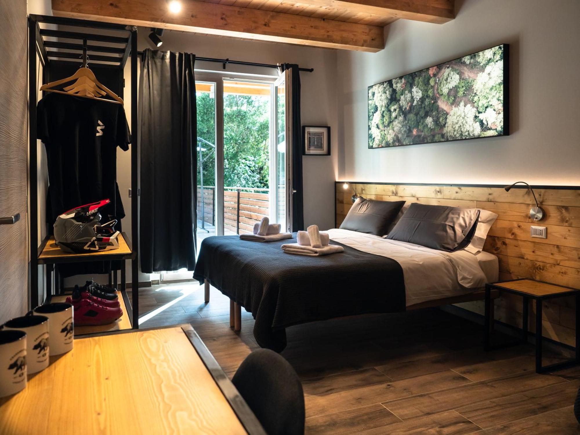 Hotel Sleep 'N' Ride Massa Marittima Extérieur photo